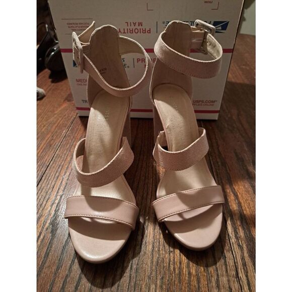 8M Chinese Laundry Tan Khaki Nude Ooen Toe Ankle Strap Chunky High Heel … - Picture 2 of 8